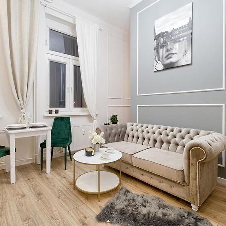 Niron Apartament Dom Z Papieru Sztokholm Piła Extérieur photo
